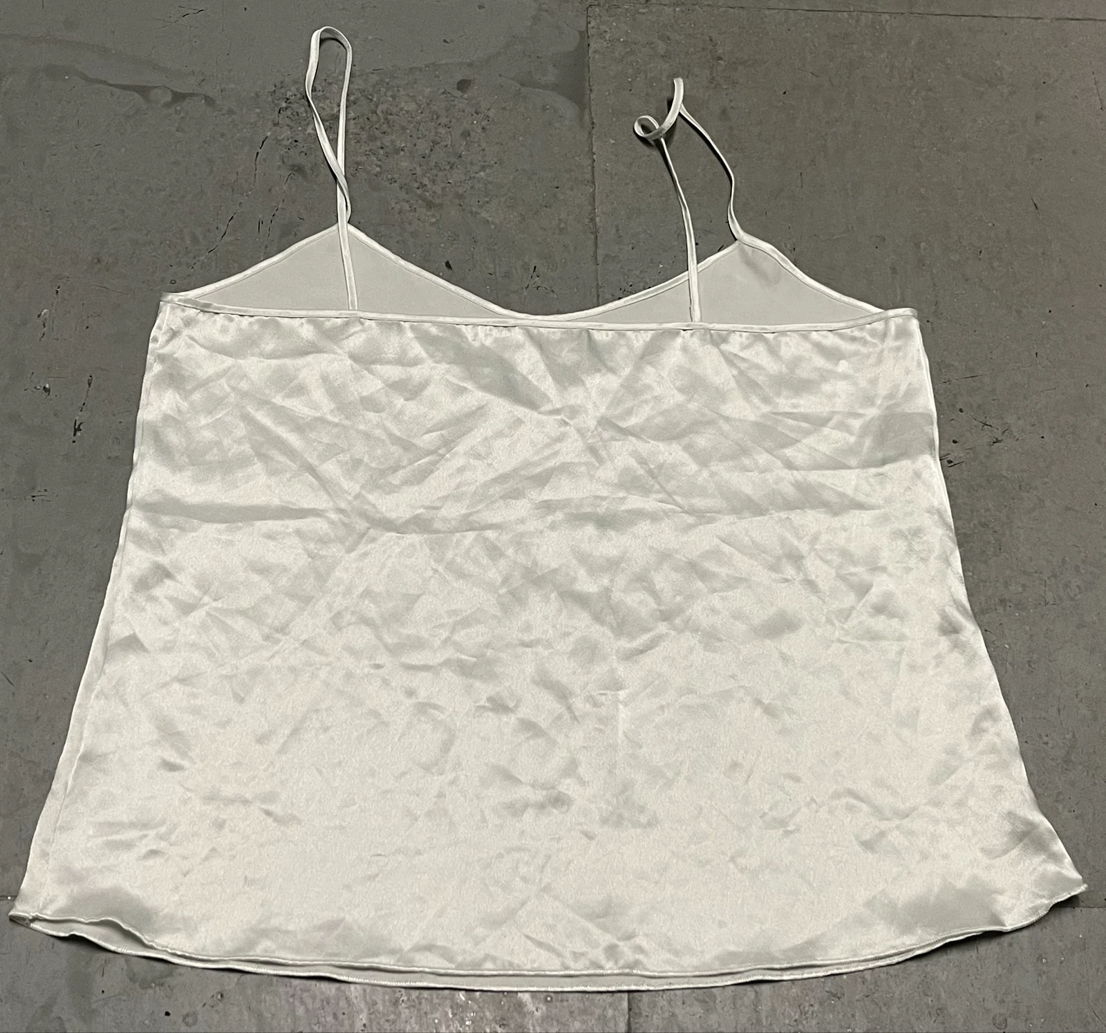 Top lencero satén blanco con tirantes  – photo 2
